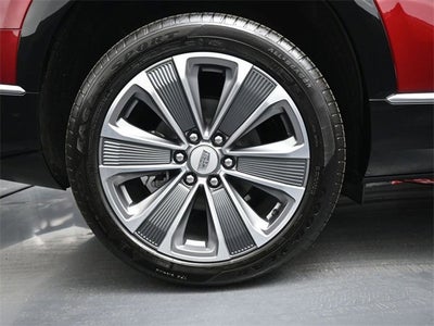 2026 Cadillac VISTIQ Luxury