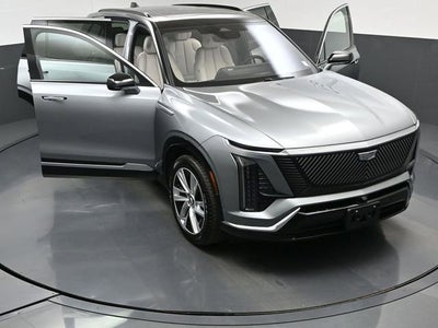 2026 Cadillac VISTIQ Luxury