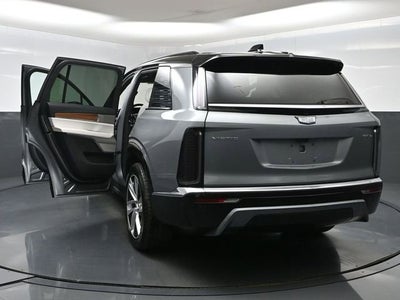 2026 Cadillac VISTIQ Luxury