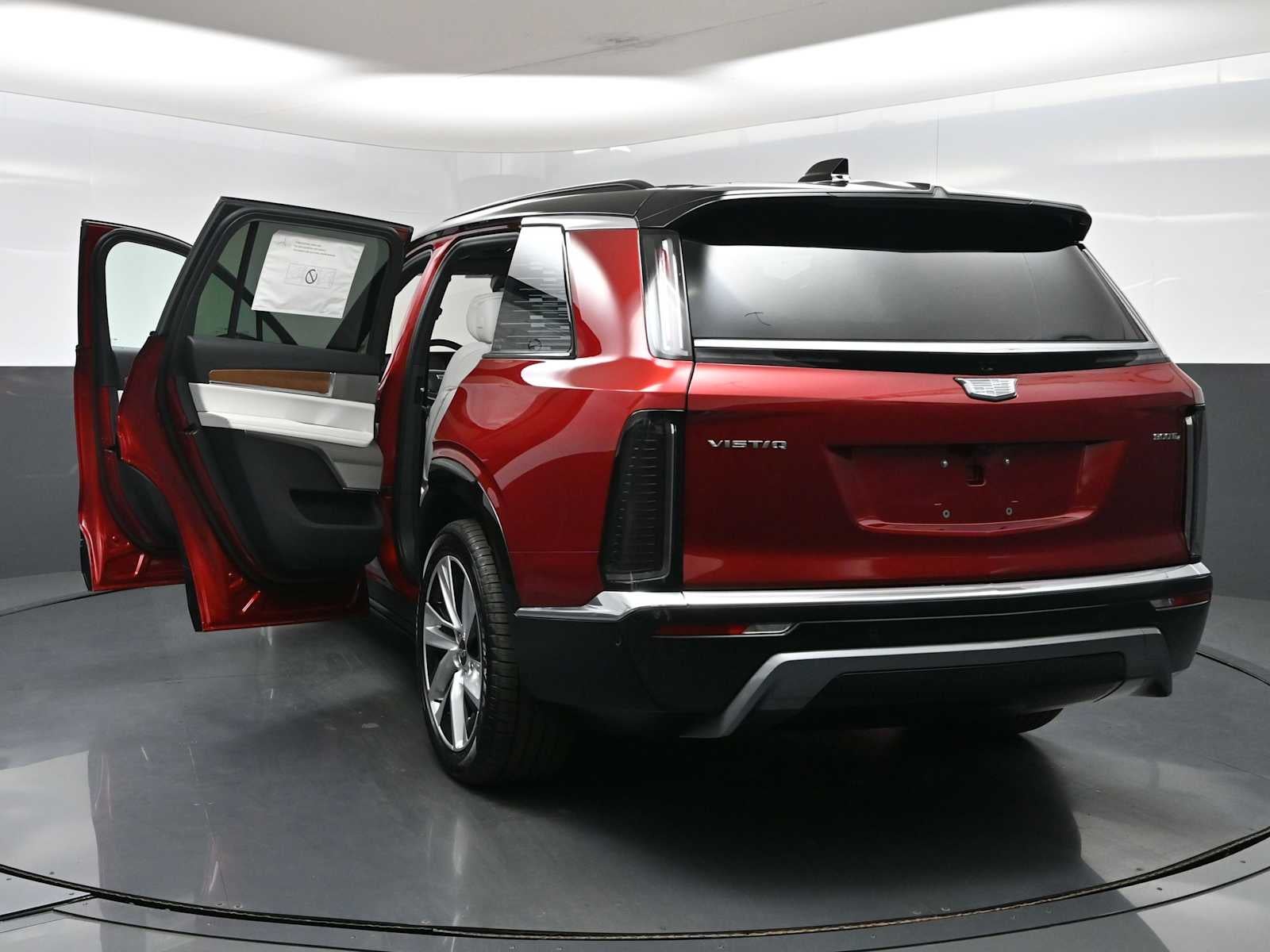 2026 Cadillac VISTIQ Luxury