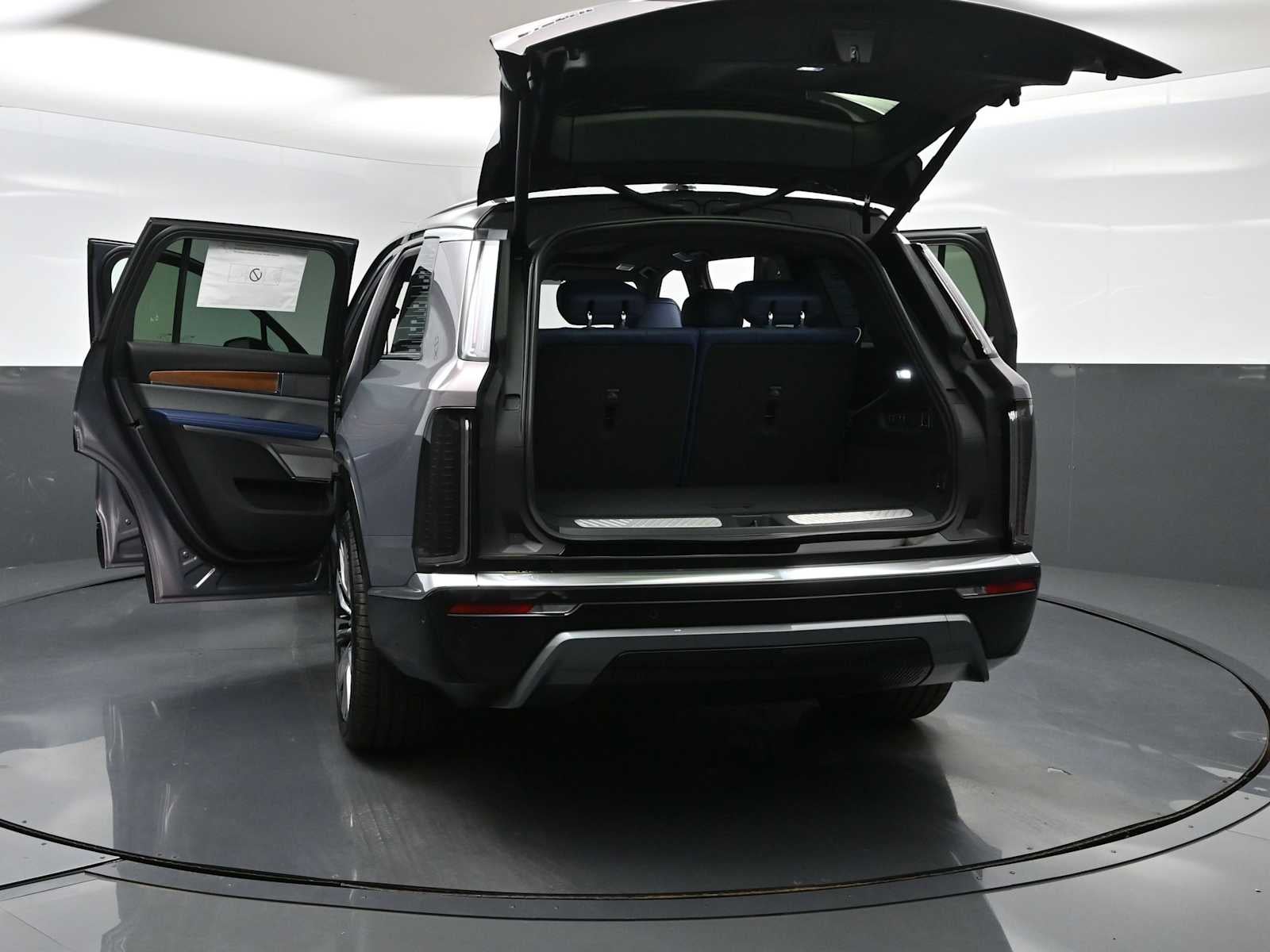 2026 Cadillac VISTIQ Premium Luxury