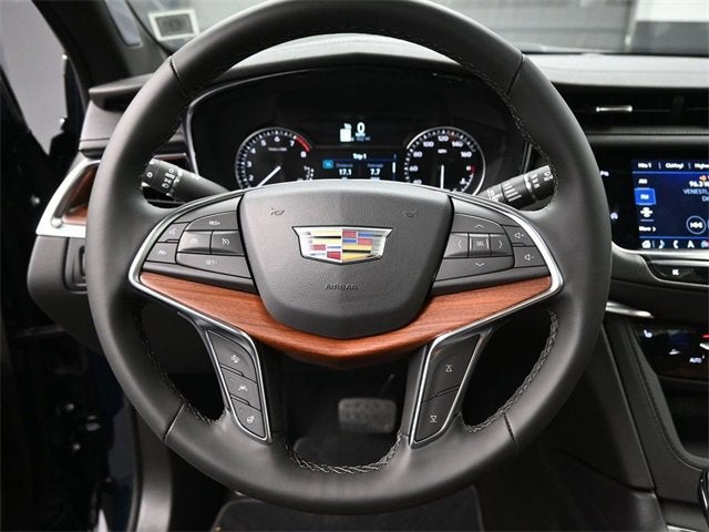 2025 Cadillac XT5 Premium Luxury