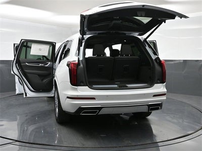 2025 Cadillac XT6 Premium Luxury