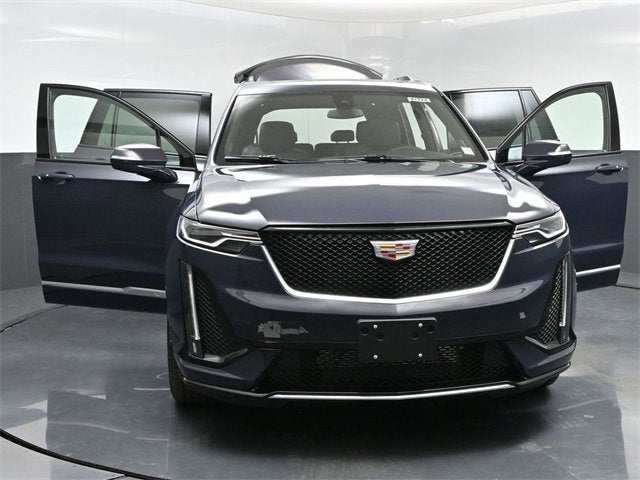 2025 Cadillac XT6 Sport