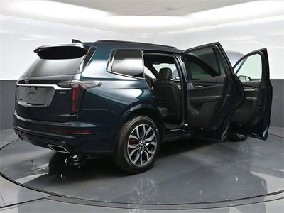 2025 Cadillac XT6 Sport