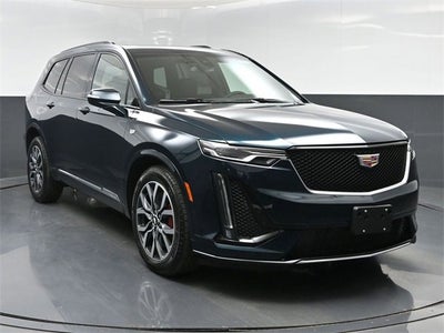 2025 Cadillac XT6 Sport