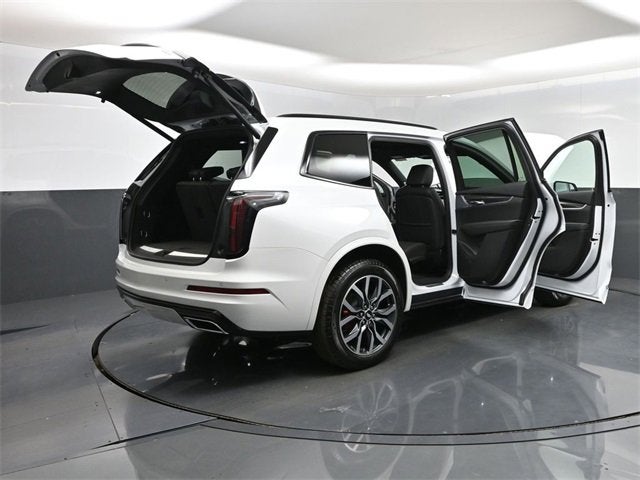 2025 Cadillac XT6 Sport