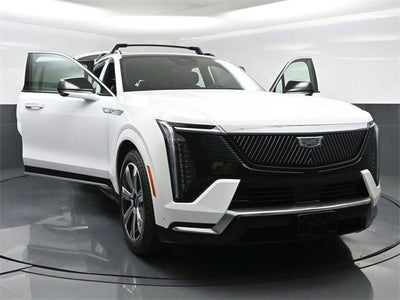 2025 Cadillac ESCALADE IQ Luxury 2