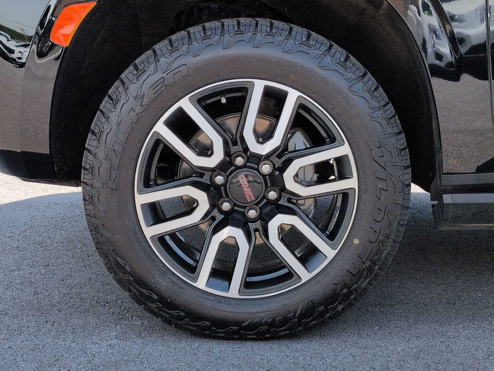 2024 GMC Yukon AT4