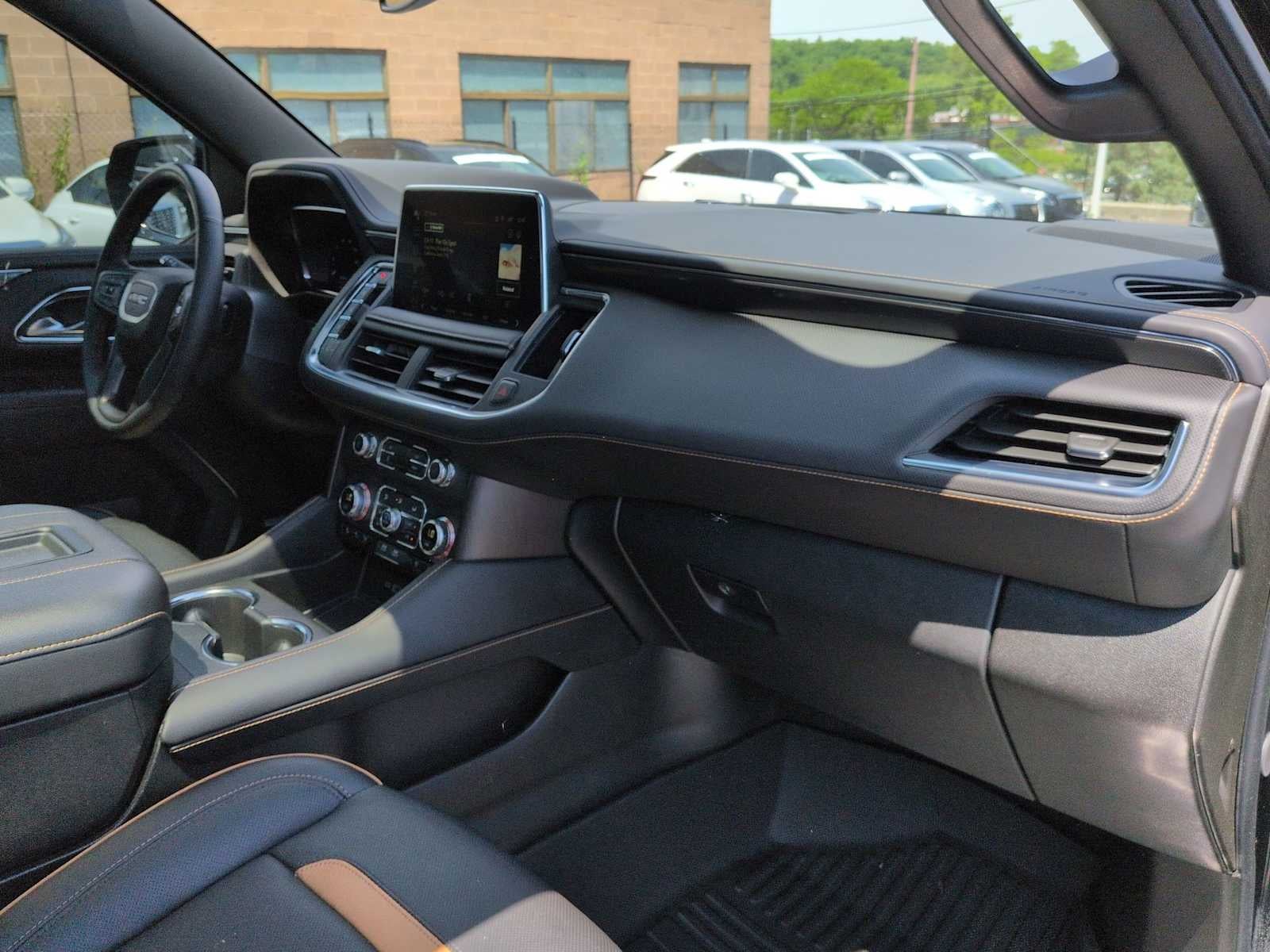 2024 GMC Yukon AT4