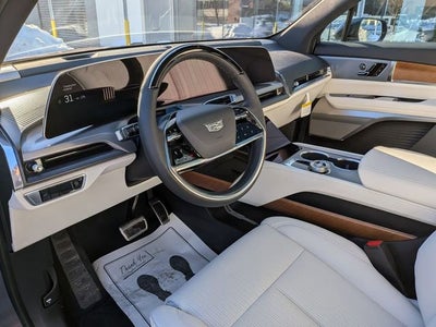 2026 Cadillac VISTIQ Luxury