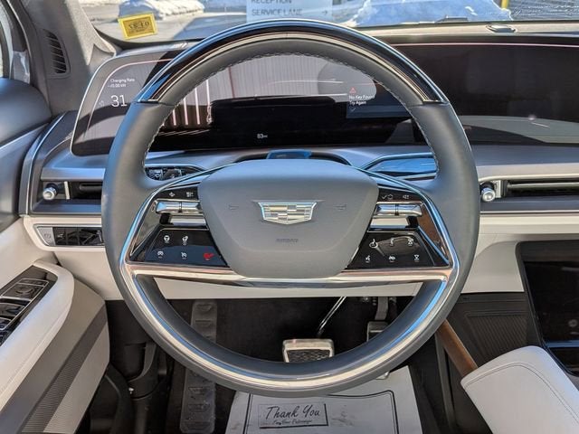 2026 Cadillac VISTIQ Luxury