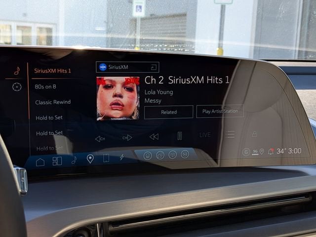 2026 Cadillac VISTIQ Luxury