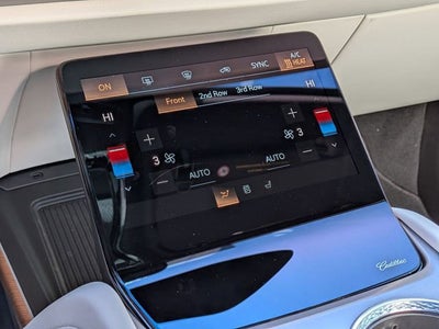 2026 Cadillac VISTIQ Luxury