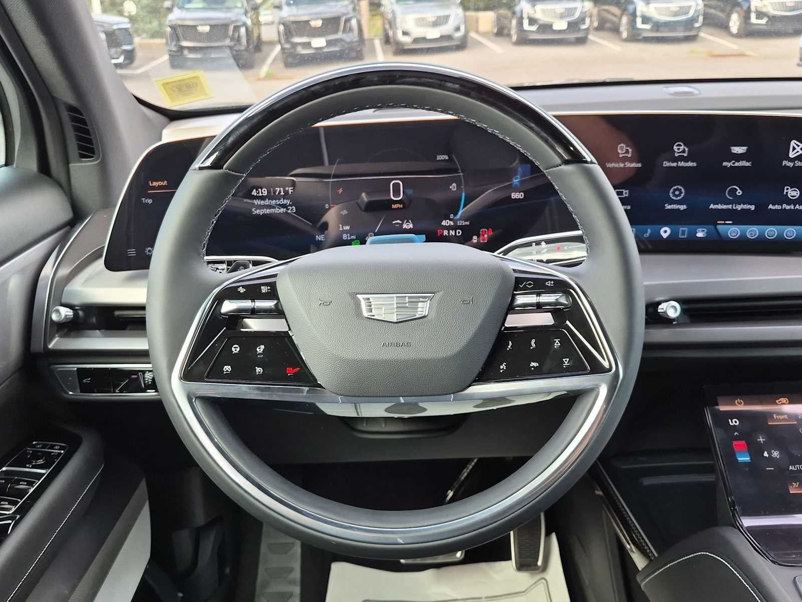2027 Cadillac VISTIQ Luxury - Photo 19