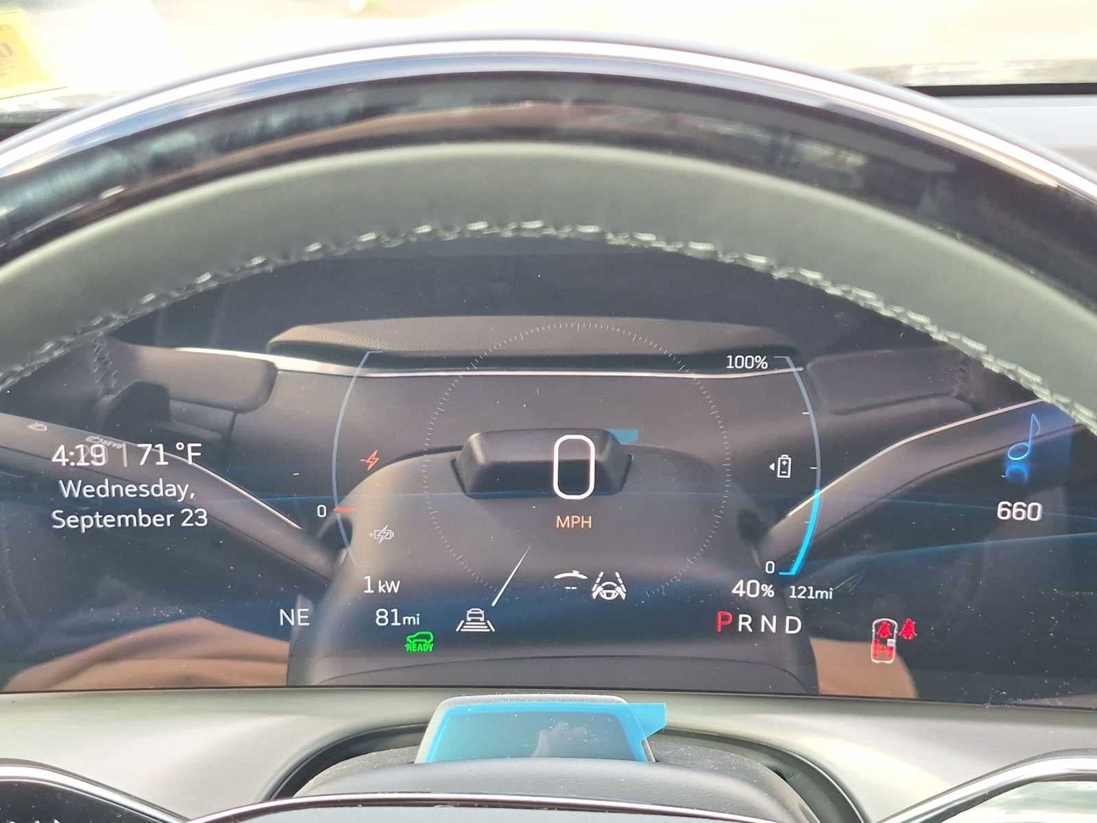 2027 Cadillac VISTIQ Luxury - Photo 23
