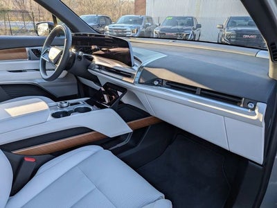 2026 Cadillac VISTIQ Luxury