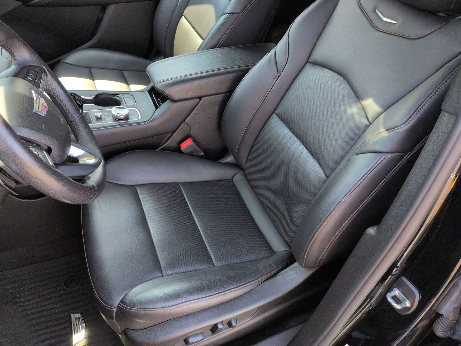 2022 Cadillac XT4 Sport