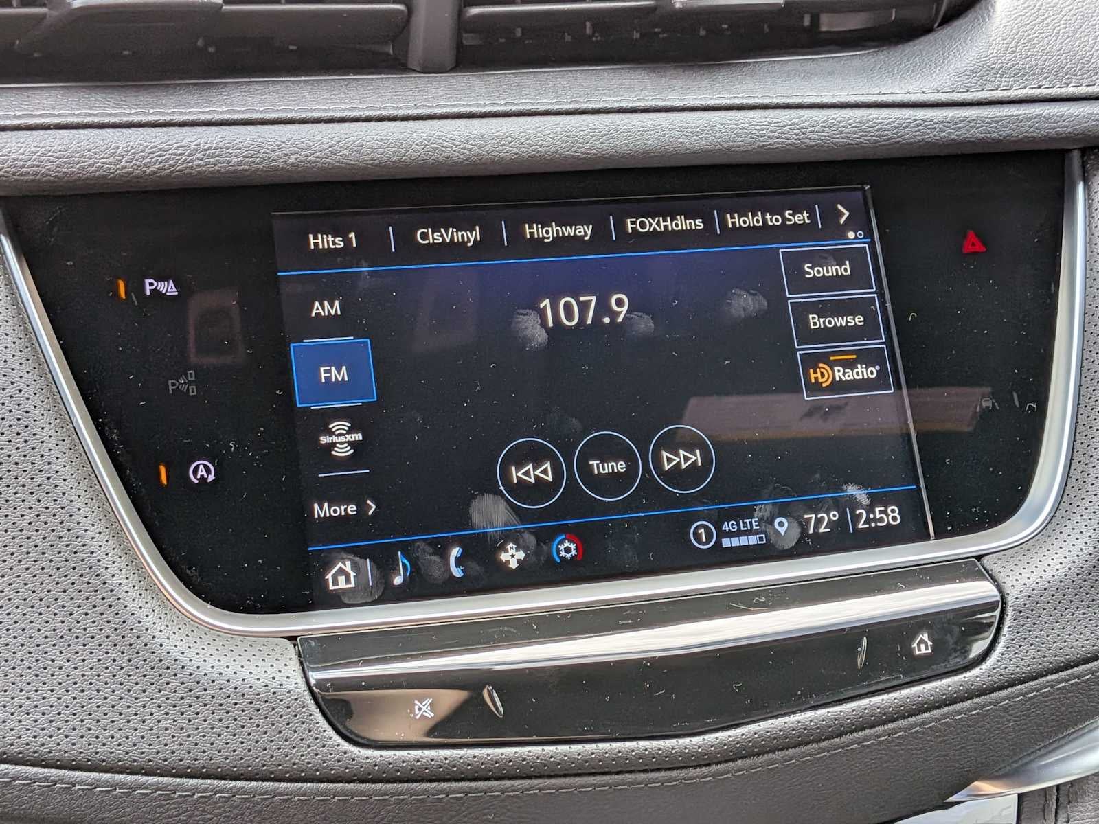 2026 Cadillac XT5 Luxury