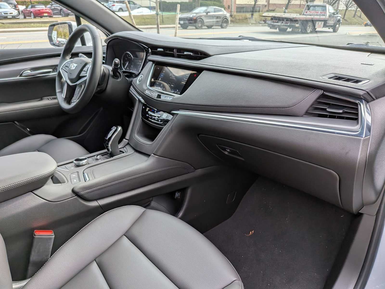 2026 Cadillac XT5 Luxury