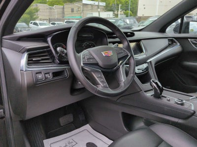 2022 Cadillac XT5 Premium Luxury