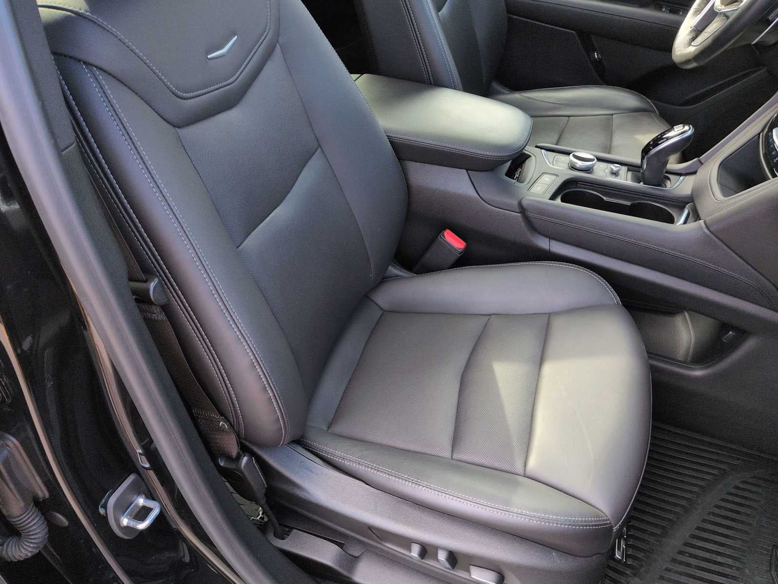 2022 Cadillac XT5 Sport