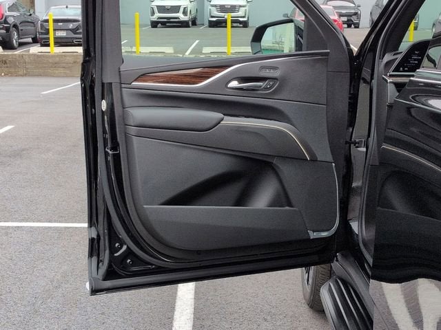 2022 Cadillac Escalade Luxury