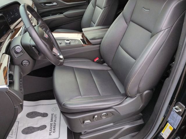 2022 Cadillac Escalade Luxury