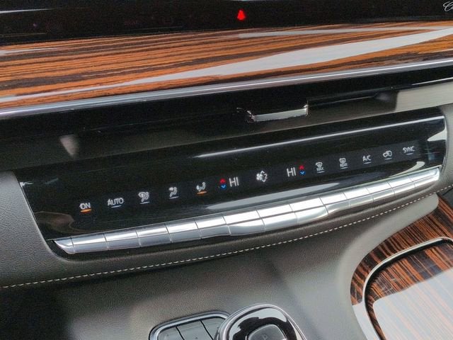 2022 Cadillac Escalade Luxury