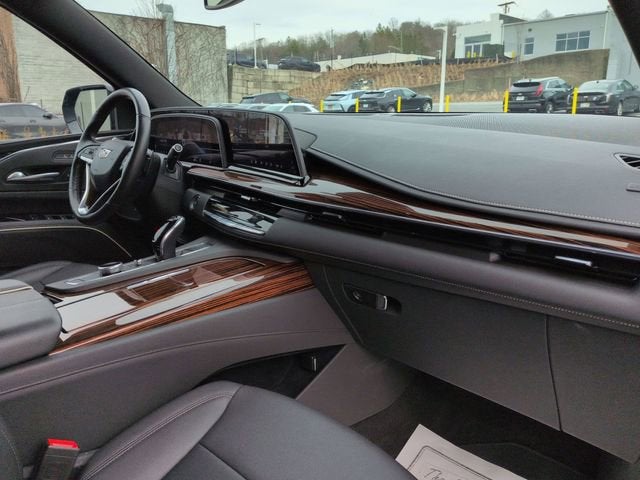 2022 Cadillac Escalade Luxury