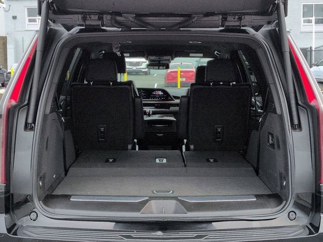 2022 Cadillac Escalade Luxury