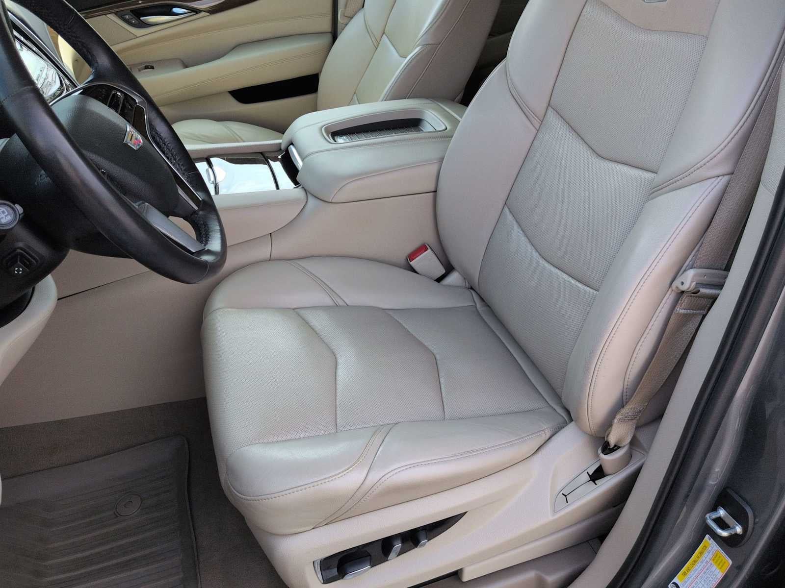 2020 Cadillac Escalade ESV Premium Luxury