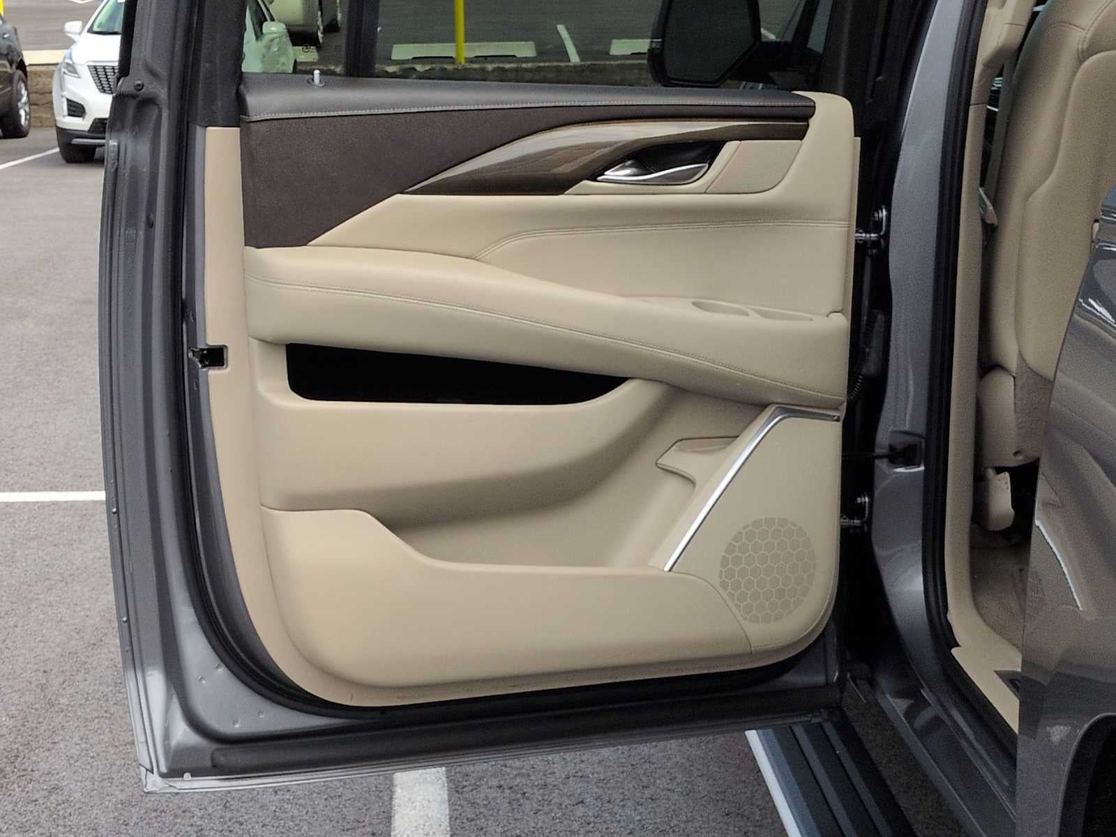 2020 Cadillac Escalade ESV Premium Luxury
