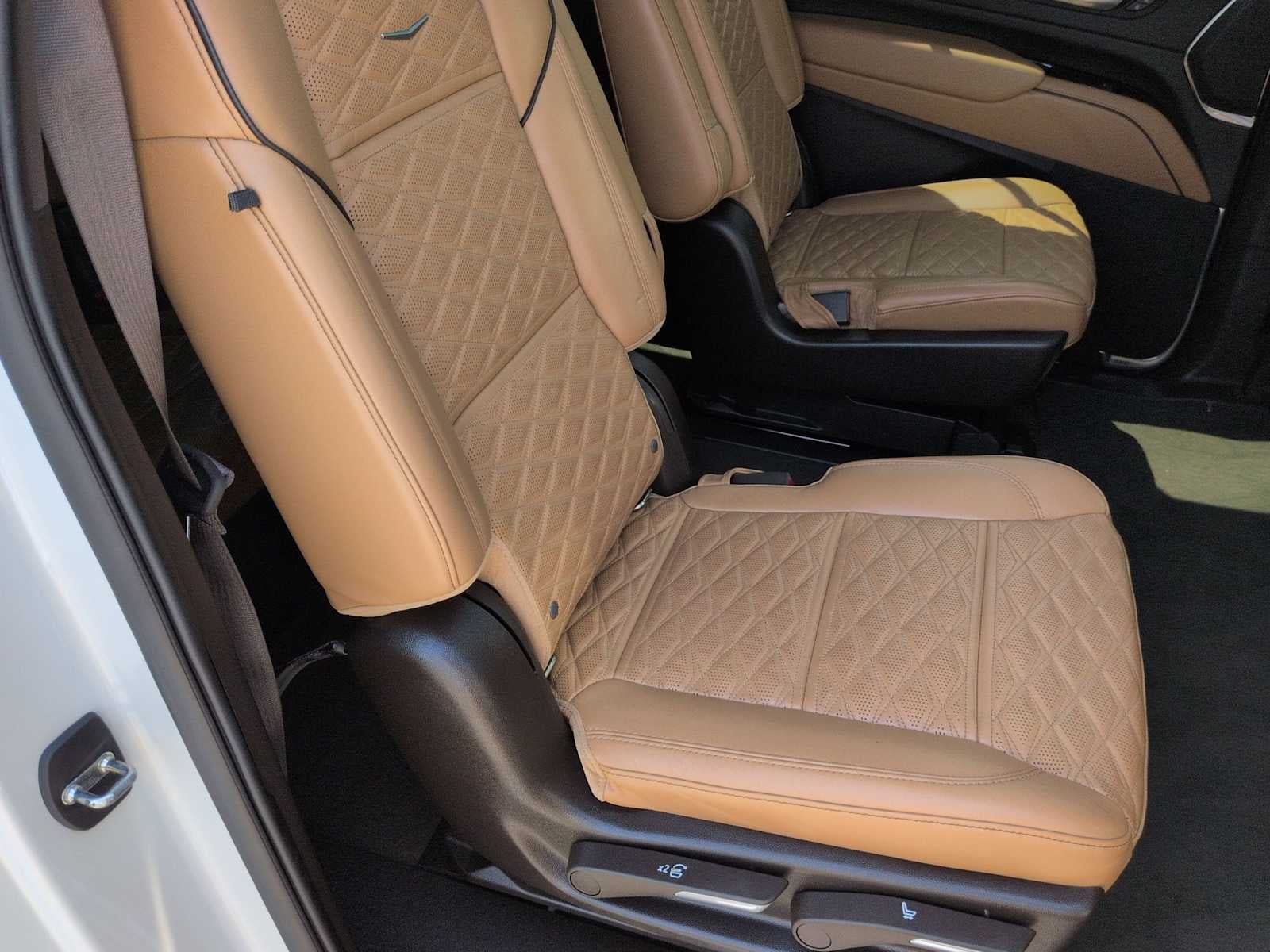 2021 Cadillac Escalade ESV Premium Luxury