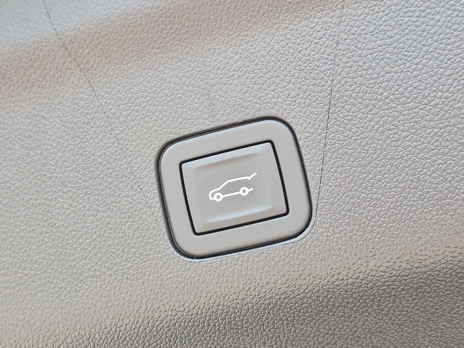 2026 Cadillac Escalade ESV V-Series - Photo 11