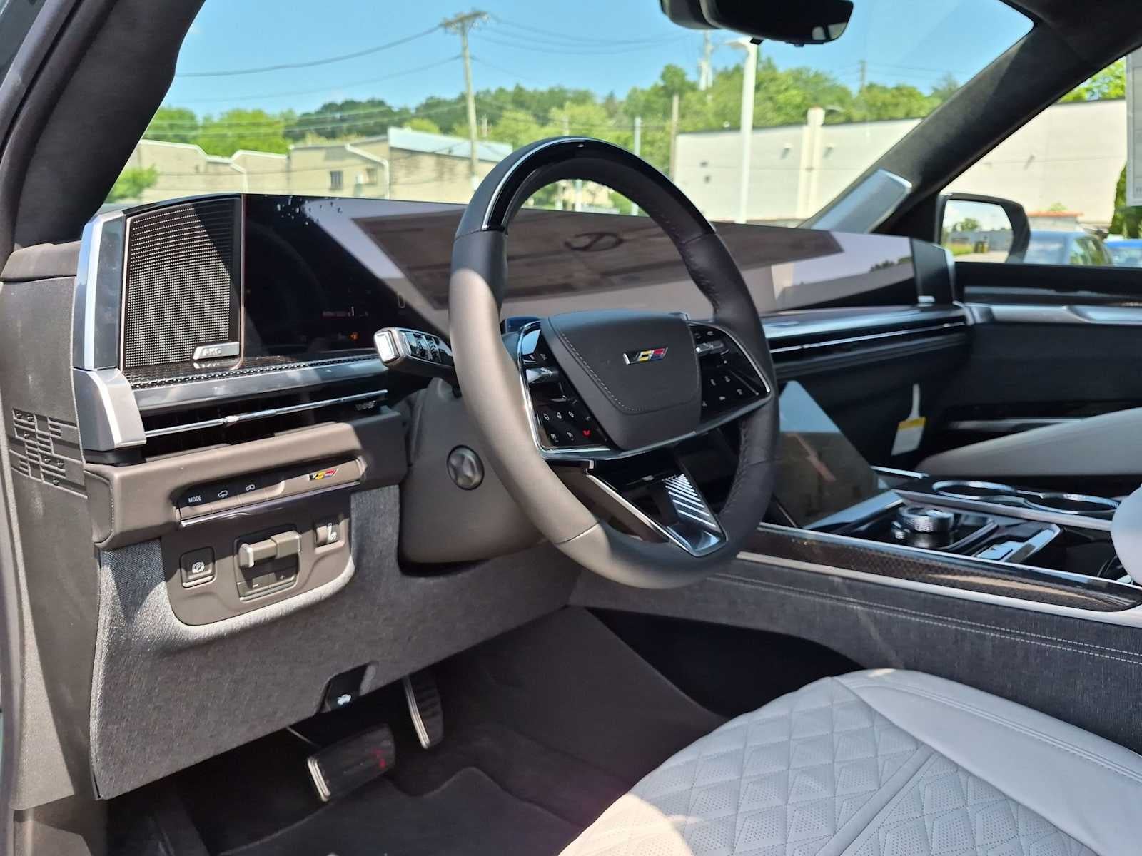 2026 Cadillac Escalade ESV V-Series - Photo 22
