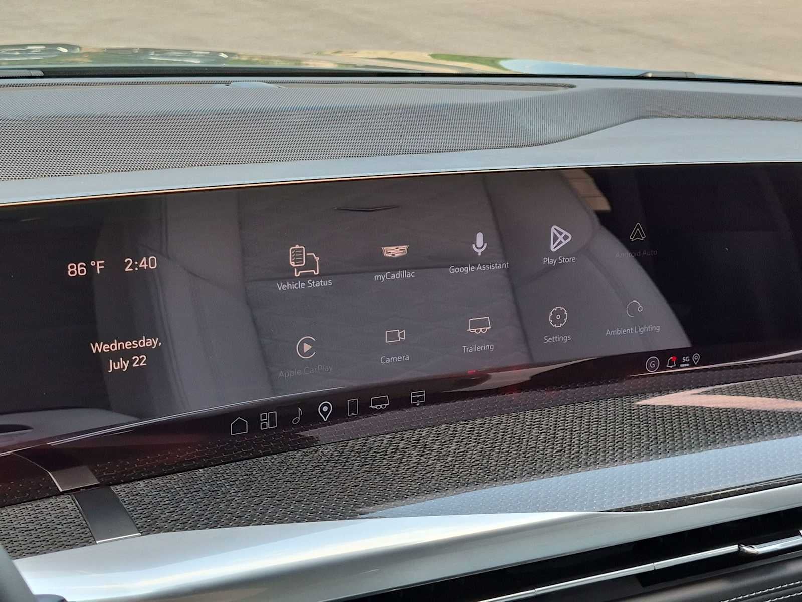 2026 Cadillac Escalade ESV V-Series - Photo 32