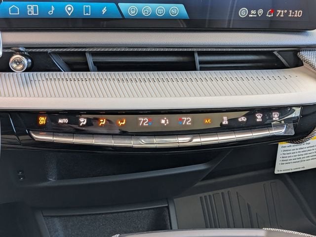 2026 Cadillac OPTIQ Premium Luxury