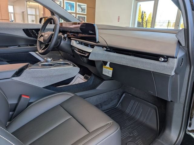 2026 Cadillac OPTIQ Premium Luxury