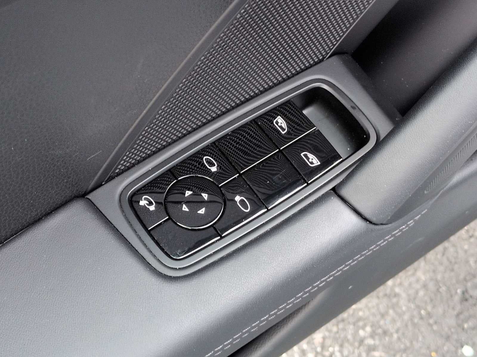 2020 Porsche 911 Carrera