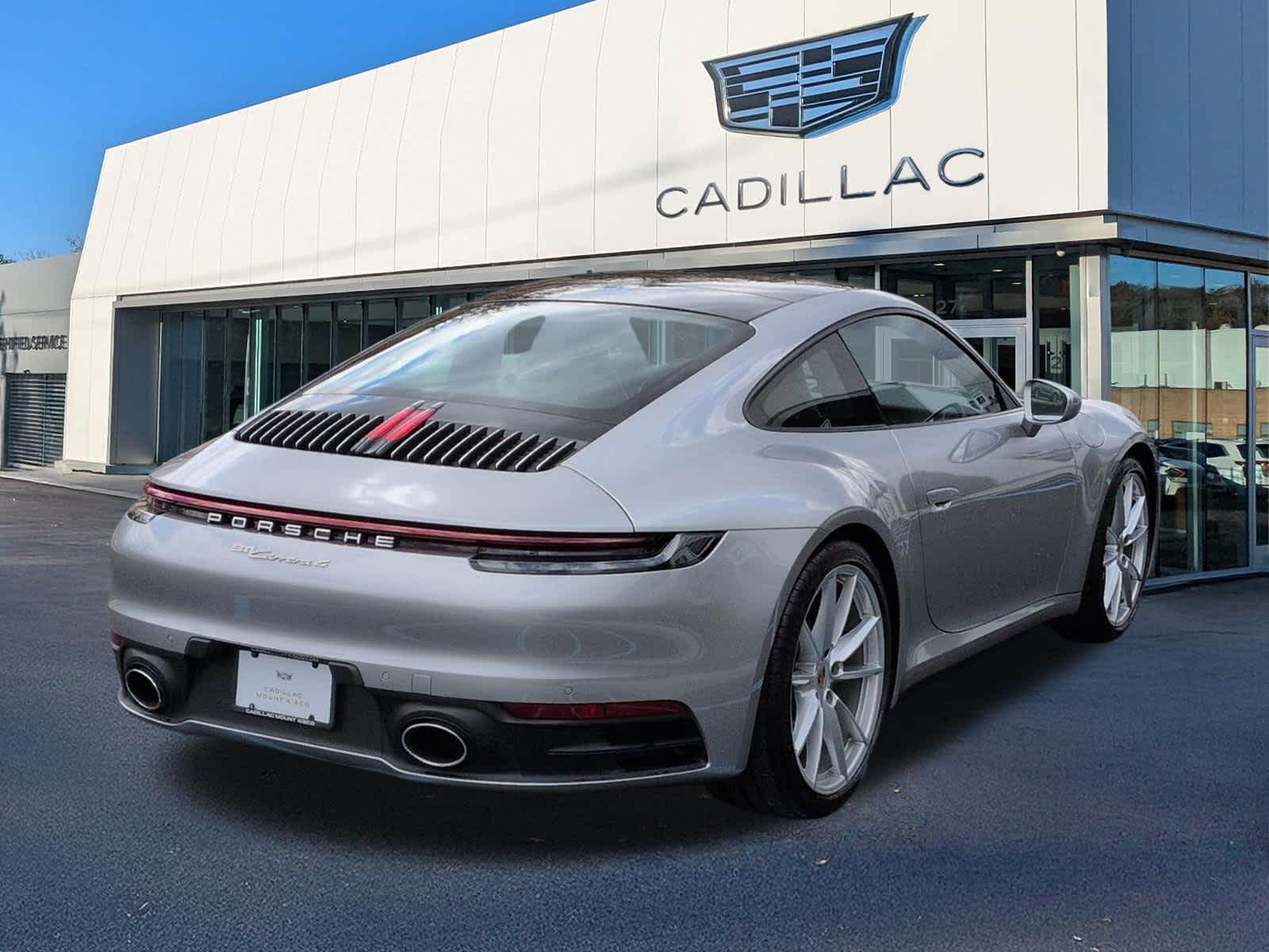 2020 Porsche 911 Carrera