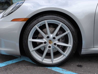 2020 Porsche 911 Carrera