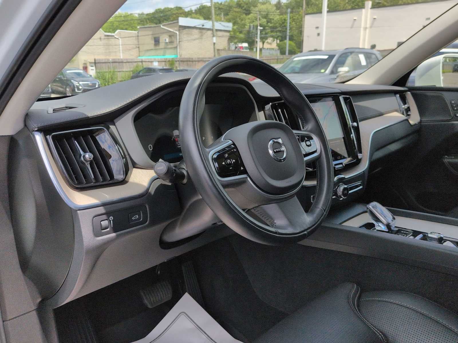 2022 Volvo XC60 Inscription